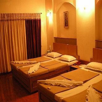 Hotel Sahyadri Alībāg Dış mekan fotoğraf